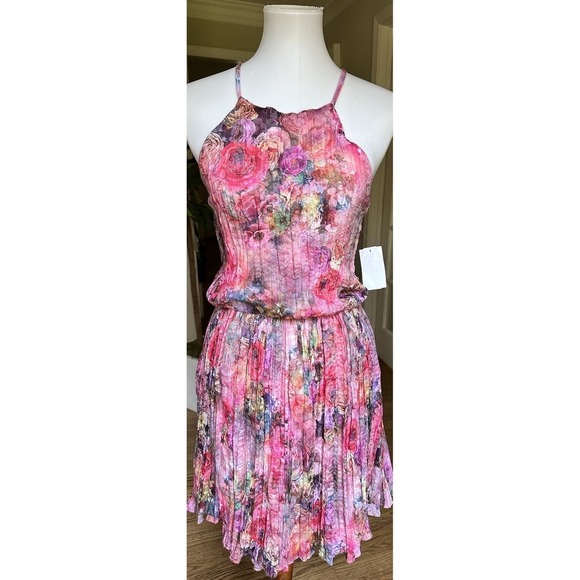 everleigh Dresses & Skirts - Everleigh Pink Floral Halter Pleated Dress Women's Size M Boho Summer Casual